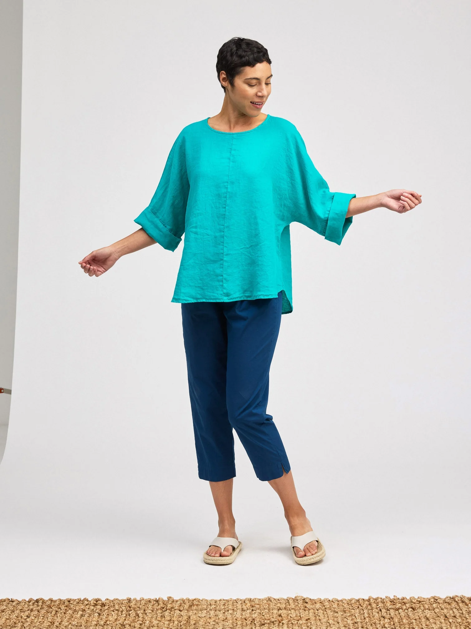 Tapered Crop Pant in Naval