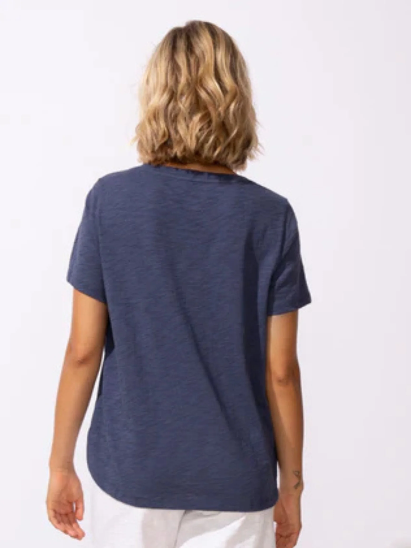 Textured Peruvian Cotton Carefree Tee in Navy
