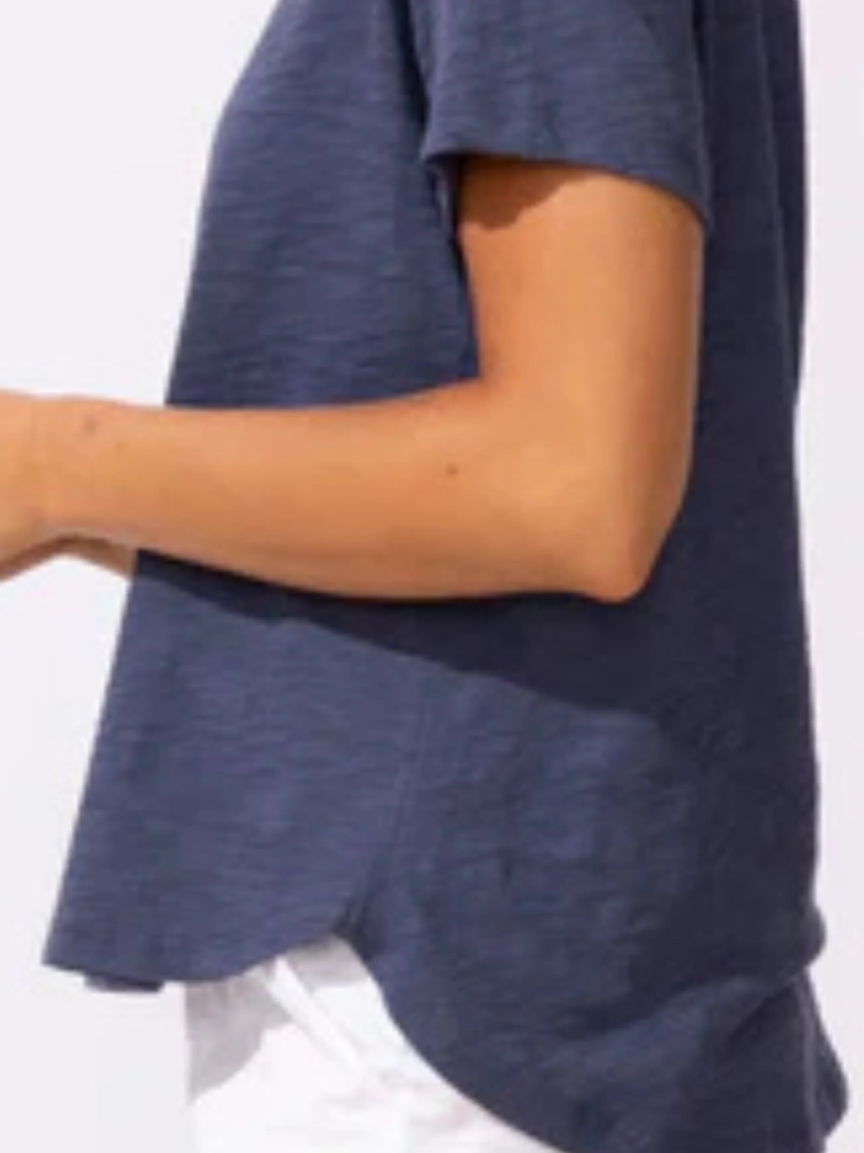 Textured Peruvian Cotton Carefree Tee in Navy