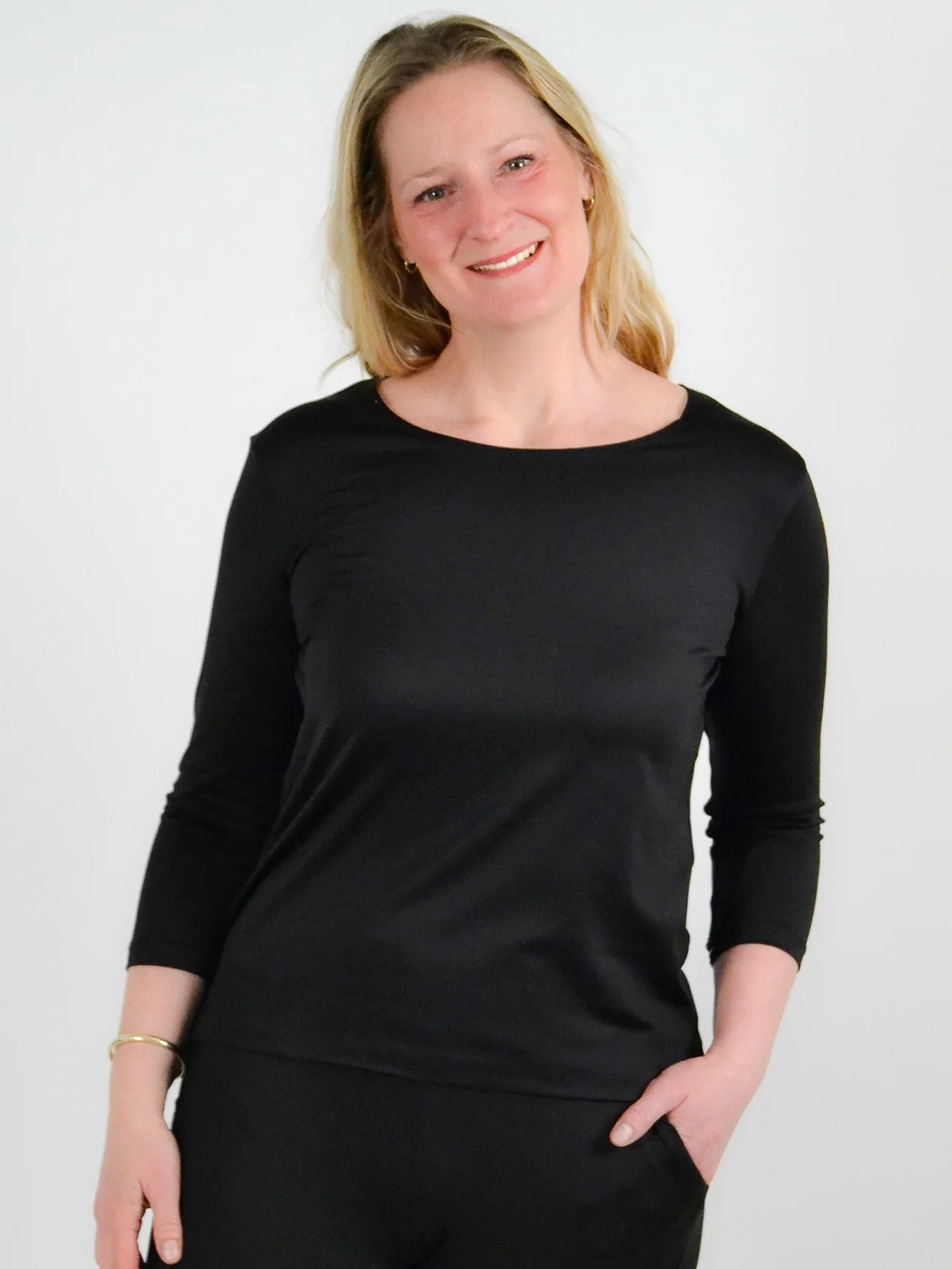 The 3/4 Sleeve Crewneck Tee in Black