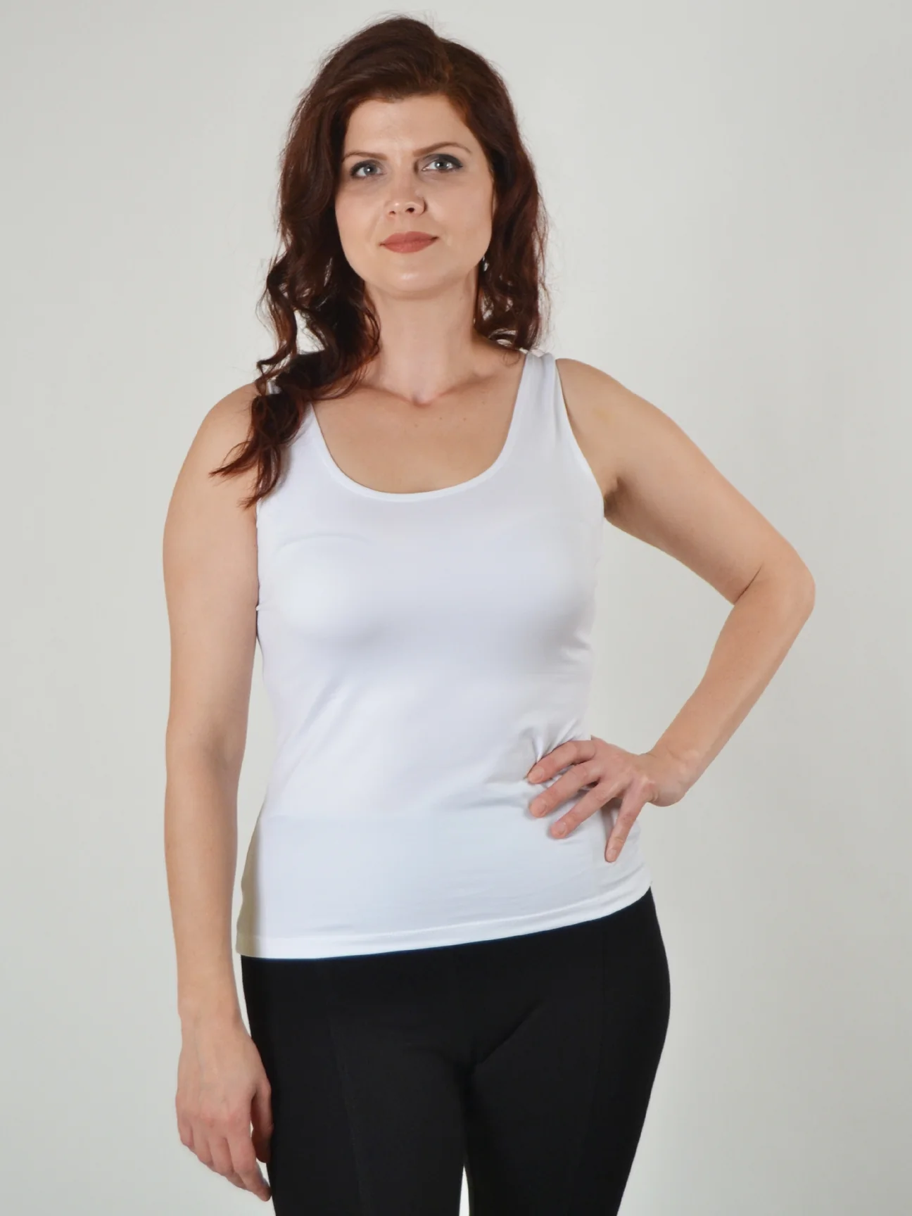 The Classic Scoop Tank in White