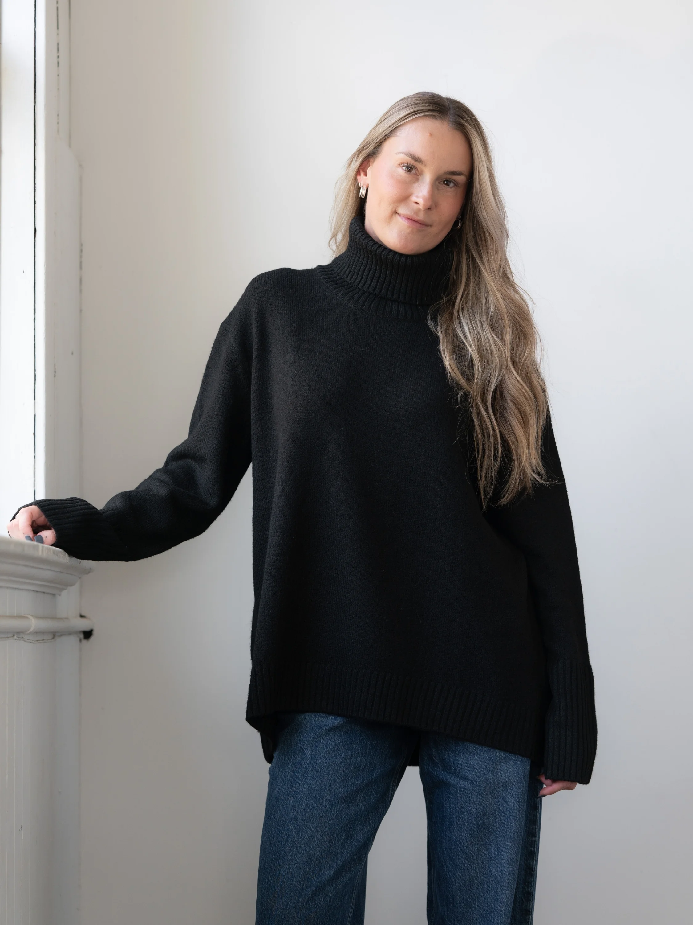 The Dog Walker Sweater in Black