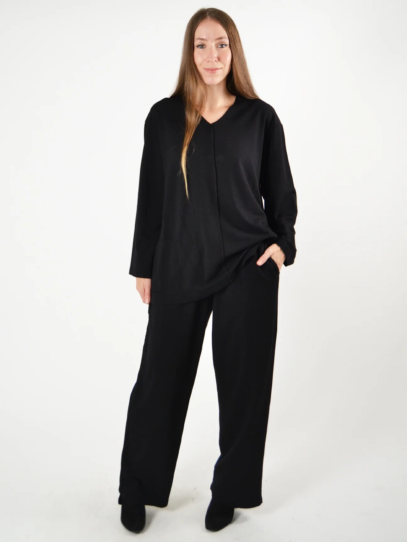 Travel Pant in Black