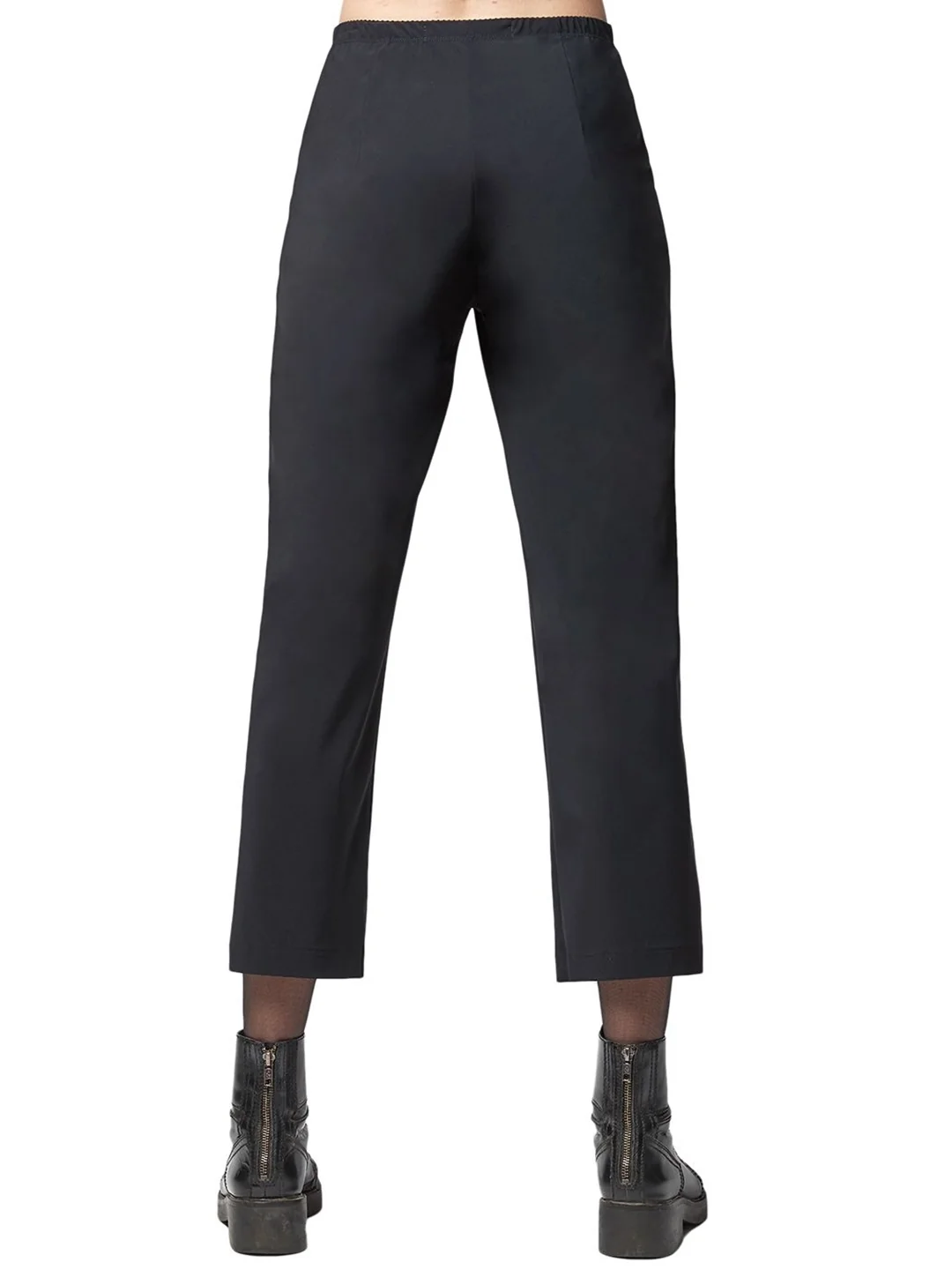 Traveler Crop Pant in Black