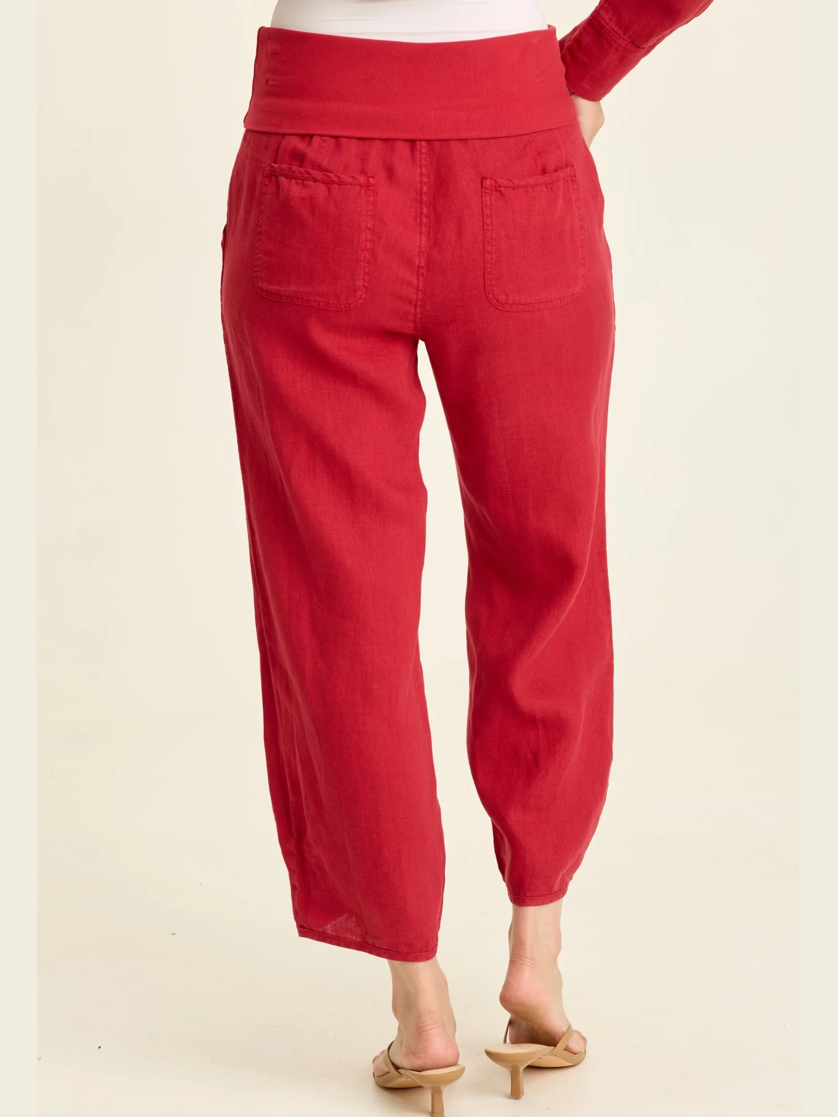 Vasco Crop in Red Garnet