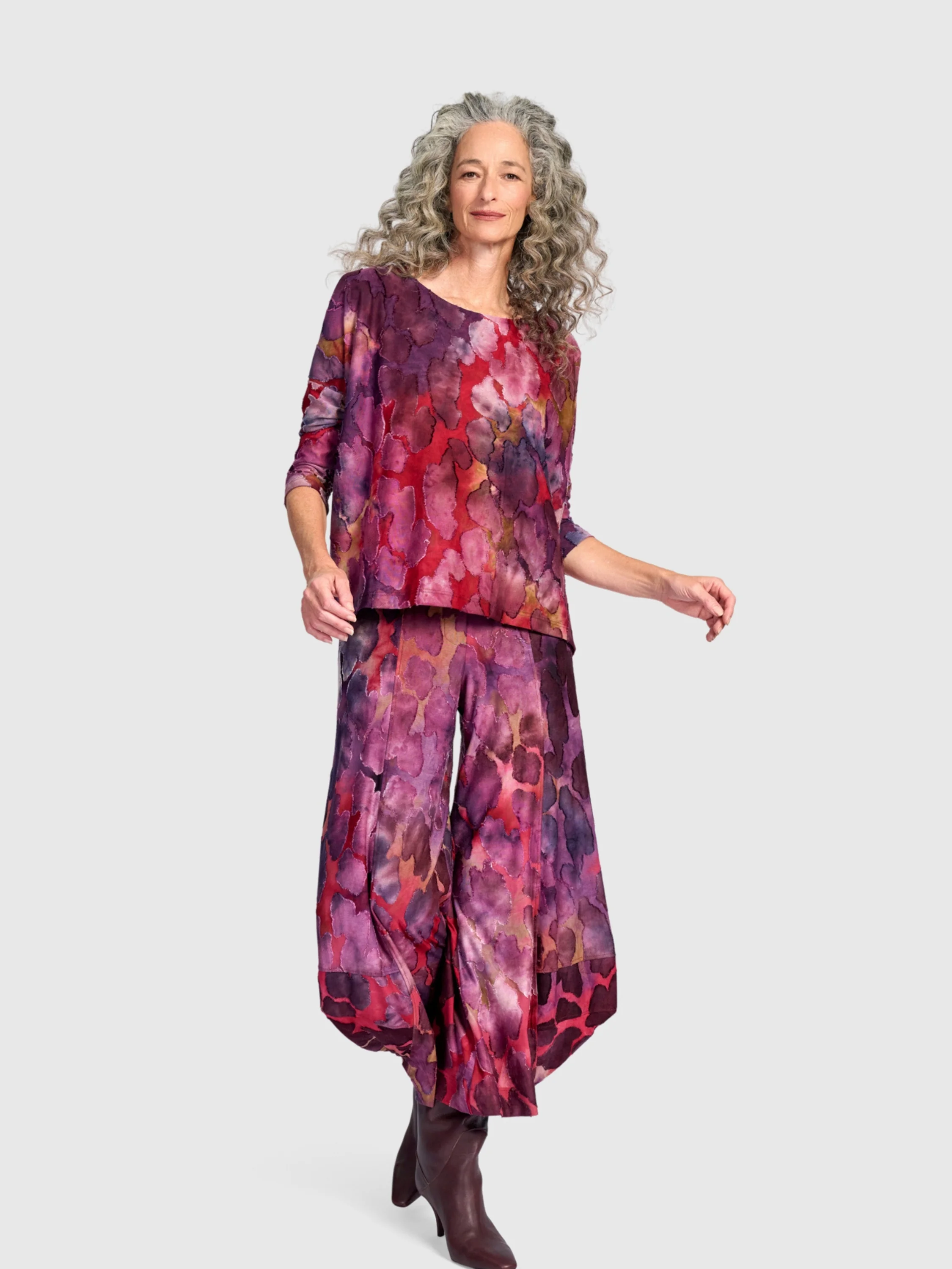 Watercolor Bloom Top in Wine