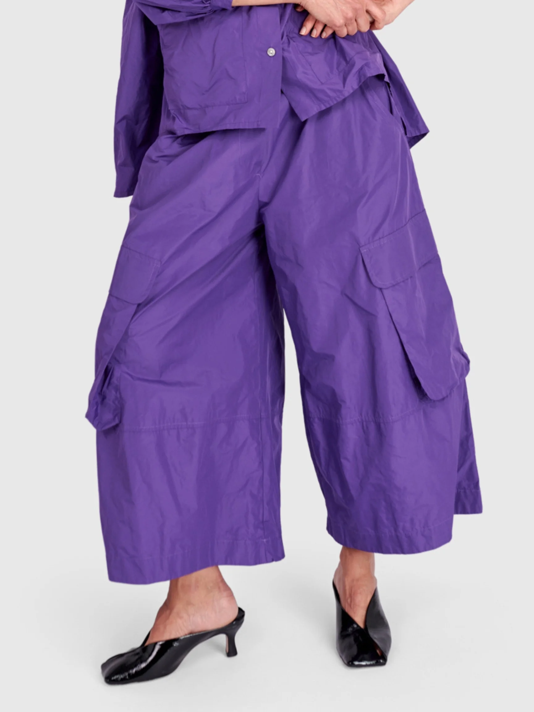 Wide Cargo Pant in Amethyst