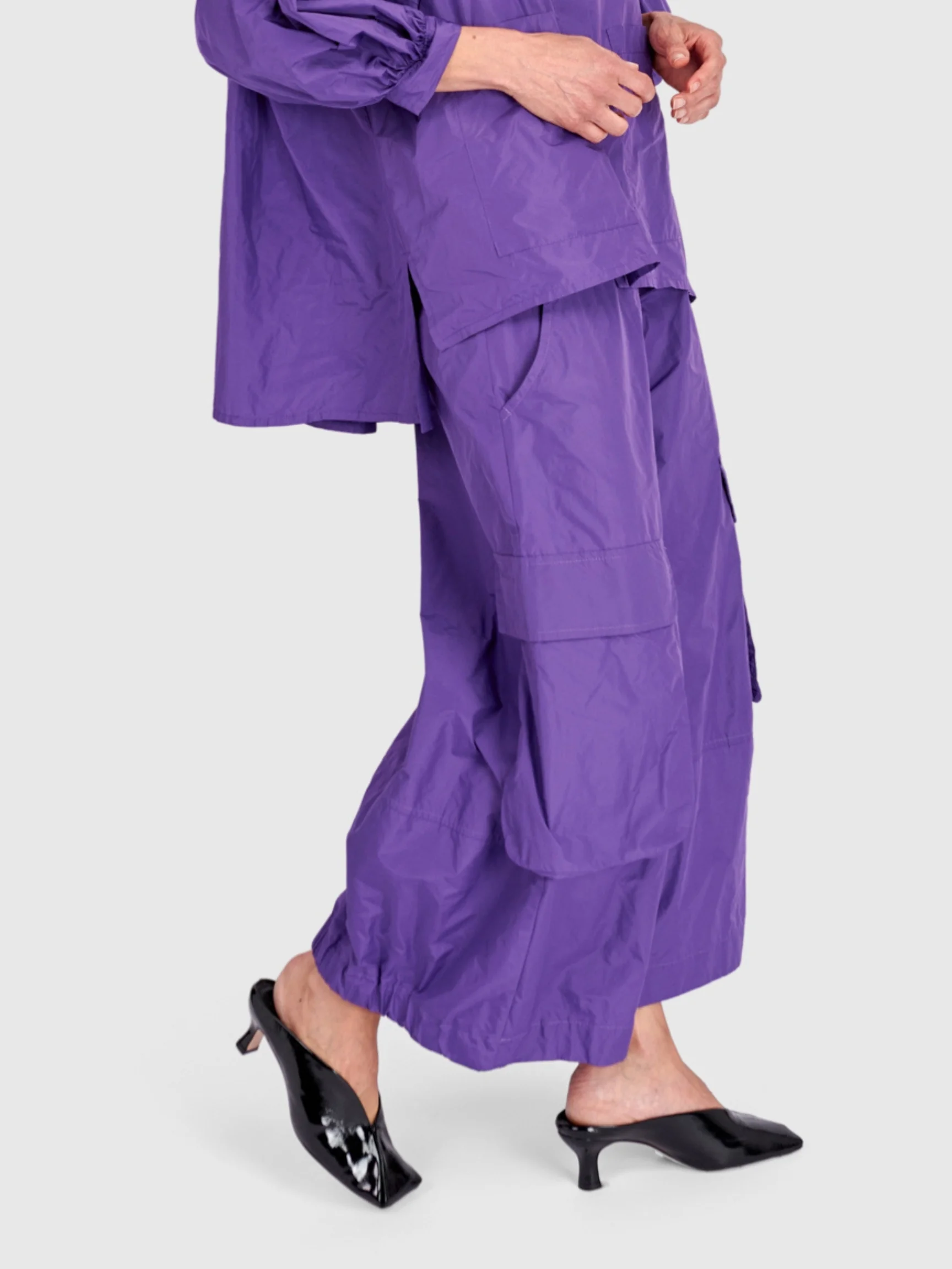 Wide Cargo Pant in Amethyst