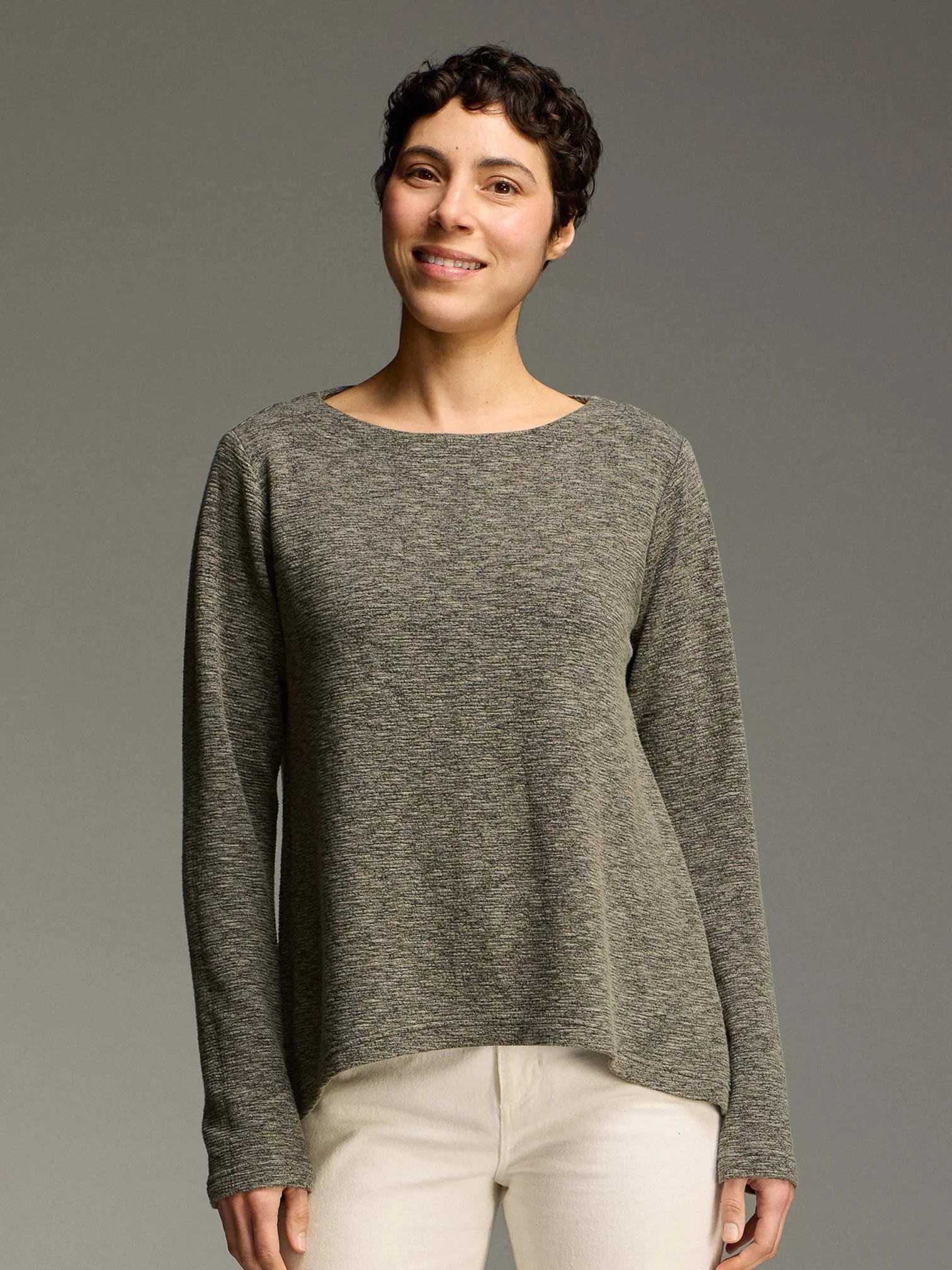 Wide Facing Pullover in Squirrel