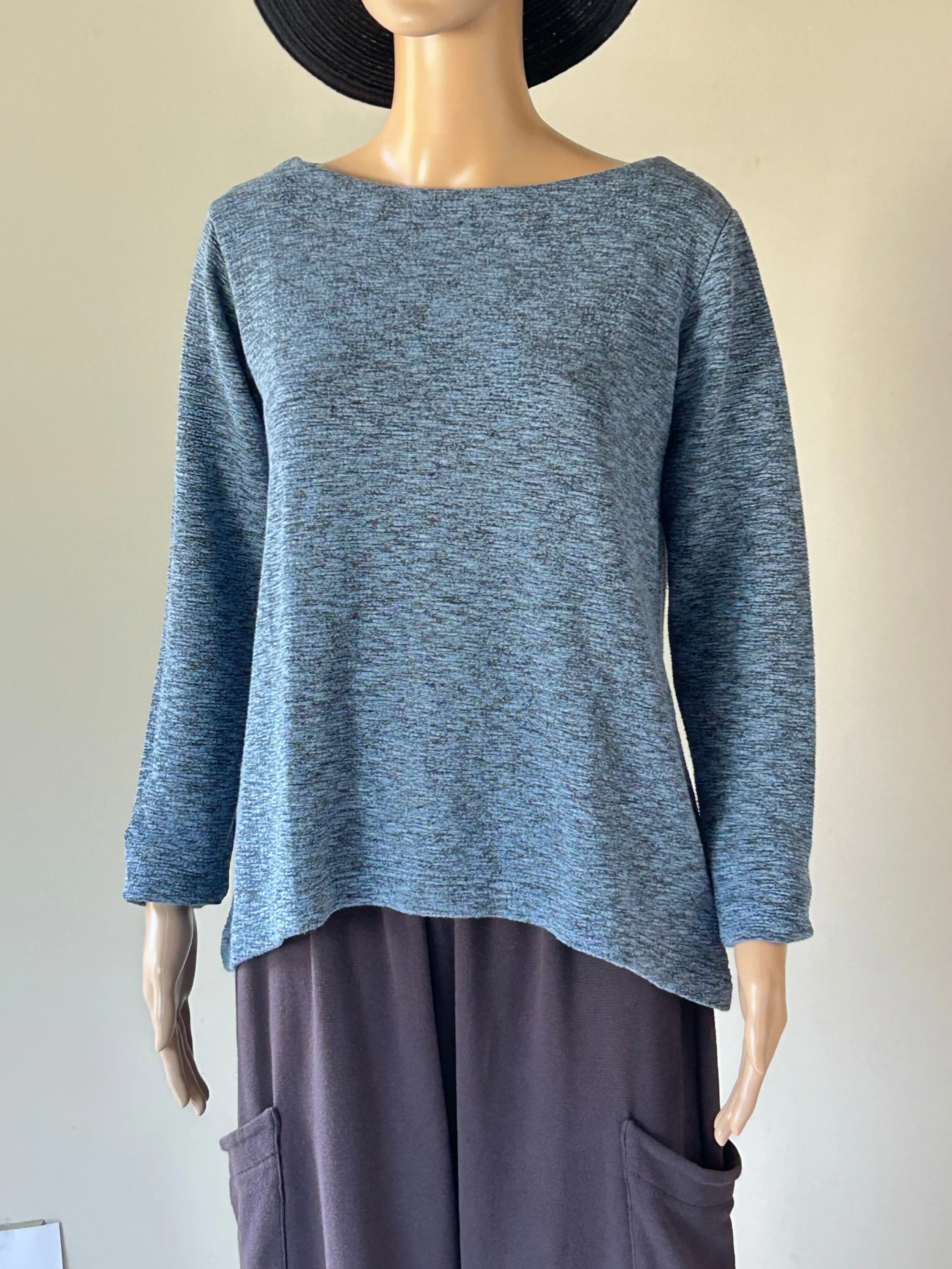 Wide Facing Pullover in Chambray