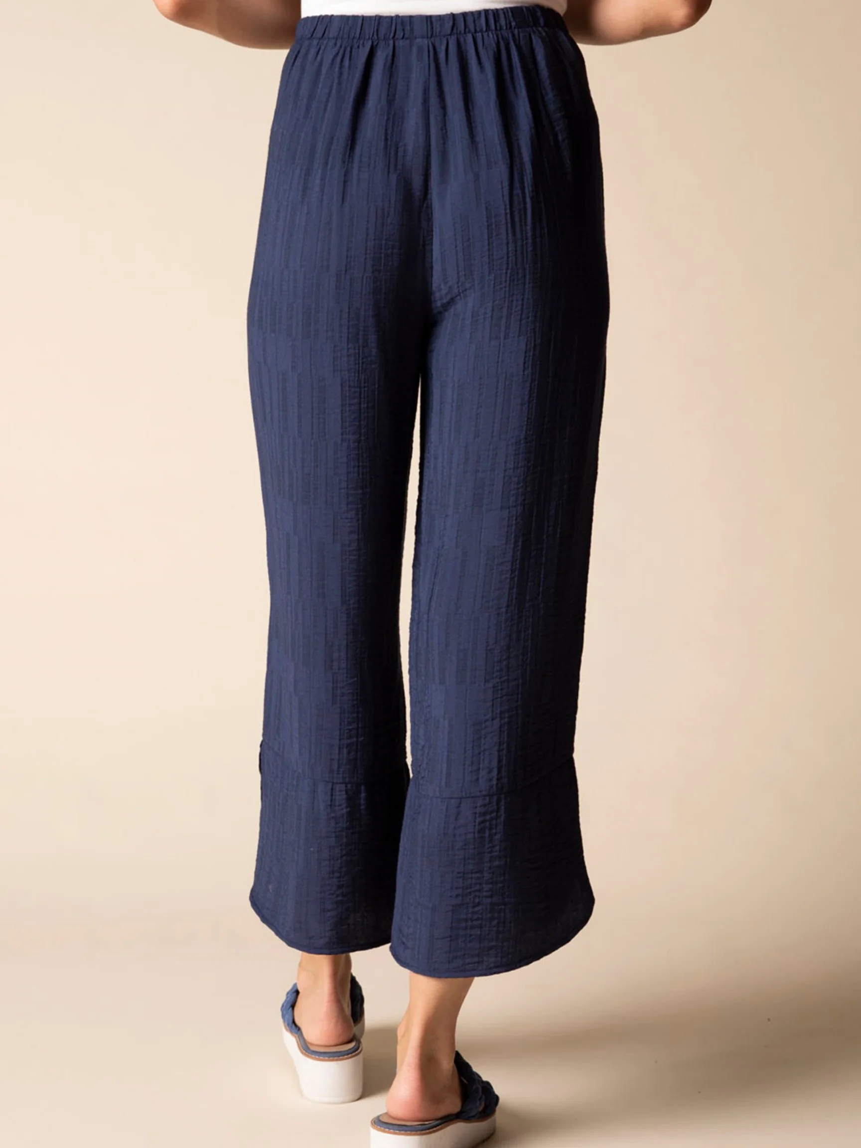 Wide Leg Crop in Navy