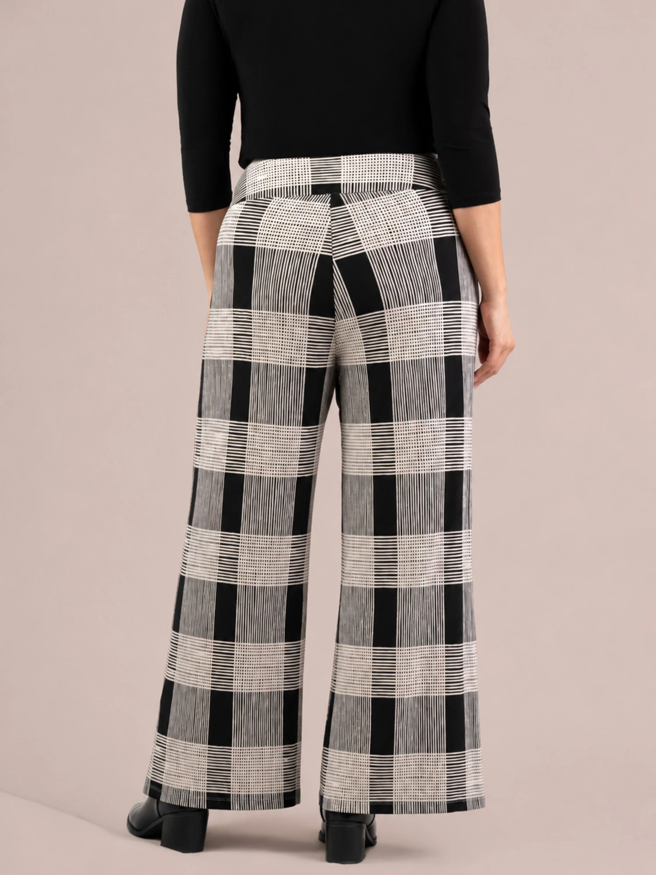 Wide Leg Trouser in Cashew Plaid