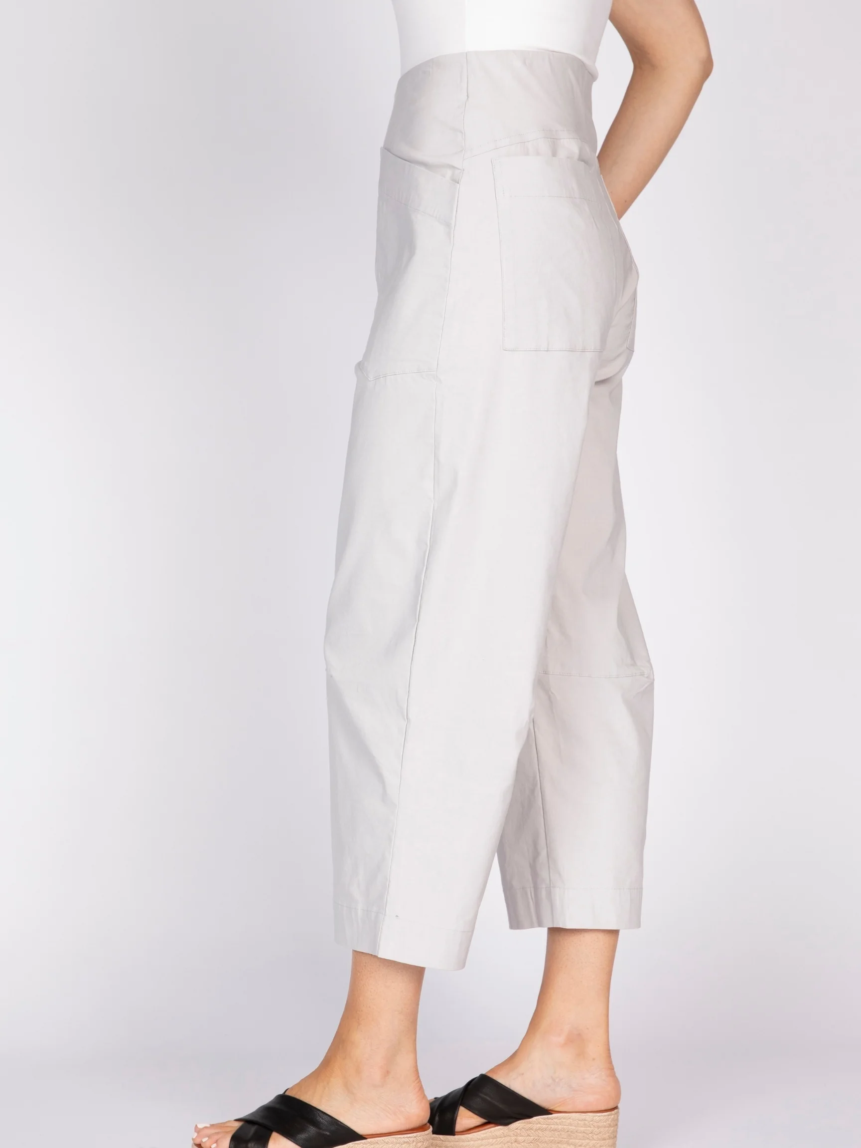Woven Crop Pant in Sand